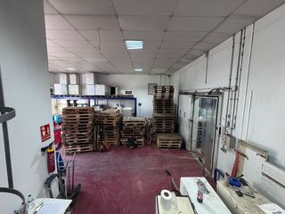 Nave industrial en venta en Polígonos - Recinto Ferial Cortijo de Torres en Málaga