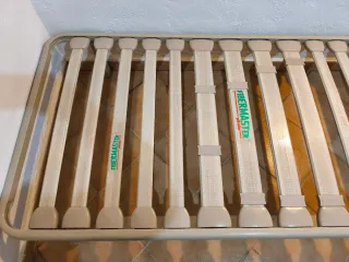 Somier 90 x 190 cm de madera y metal + colchón