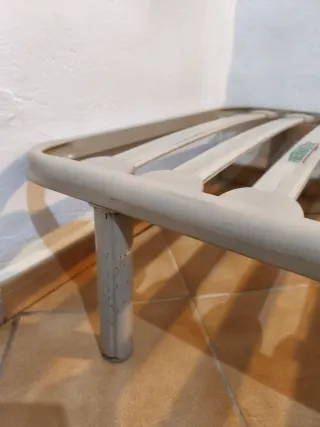 Somier 90 x 190 cm de madera y metal + colchón