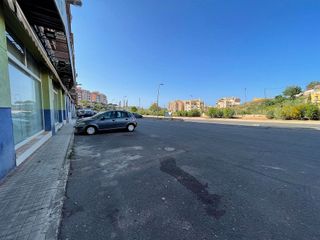 Local comercial en venta en Piedras Redondas – Torrecárdenas en Almería