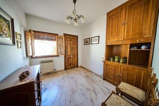 Chalet en venta en Zubia (La)