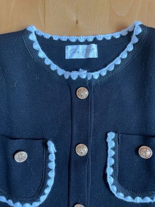 Chaqueta de mujer. Marca Chry Botti. Talla Única.