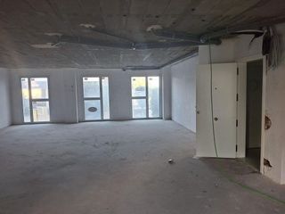 Local comercial en venta en Piscinas en Villarreal