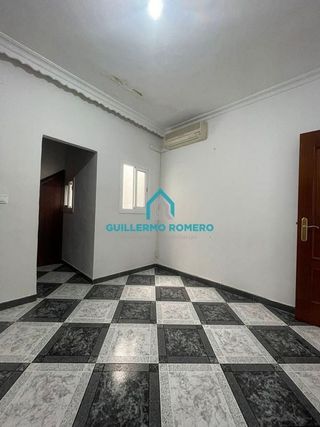 Chalet en venta en Coria del Río