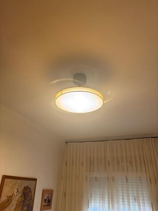 Ventilador de techo moderno