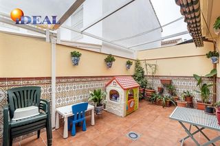 Casa adosada en venta en Angustias - Chana - Encina en Granada