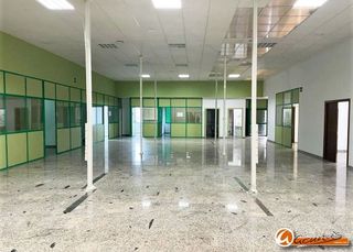 Nave industrial en alquiler en Zona de la Vega en Antequera