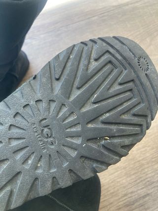 Botas UGG Negras Talla [insertar talla]