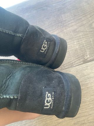 Botas UGG Negras Talla [insertar talla]