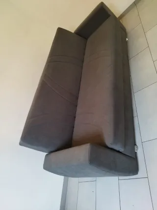 Divano letto grigio in tessuto