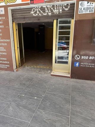Local comercial en venta en Nueva Andalucía en Almería