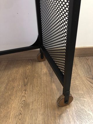 Escritorio IKEA FJÄLLBO, madera y metal negro