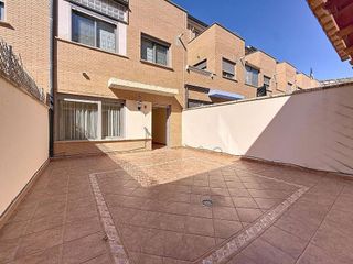 Casa adosada en venta en Onil