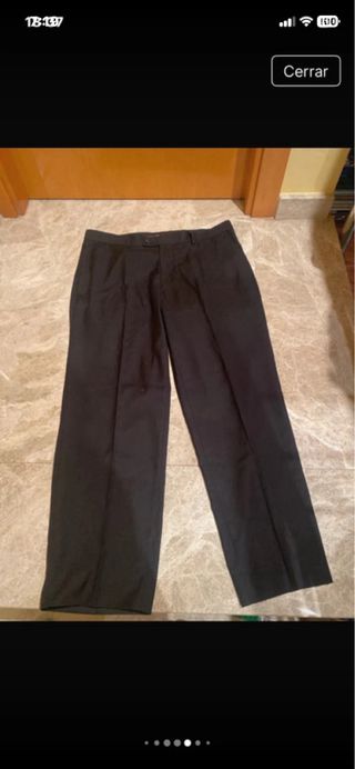 Dos pantalones de traje C&Cia y Rodrigo T/52