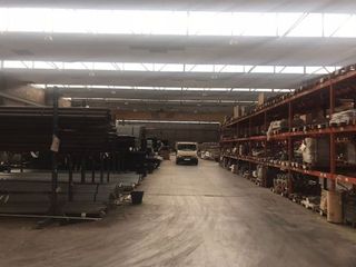 Nave industrial en alquiler en La Paz en Alcalá de Guadaira
