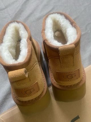 Stivaletti UGG Classic Platform Marrone