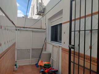 Casa adosada en venta en La Banda - Campo de Fútbol en Chiclana de la Frontera