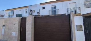 Casa adosada en venta en La Banda - Campo de Fútbol en Chiclana de la Frontera