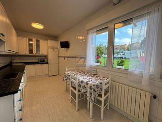 Casa adosada en venta en Parque del Oeste - Olivares en Oviedo