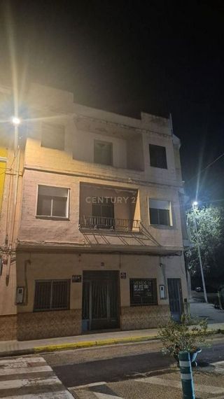 Chalet en venta en Villanueva de Castellón