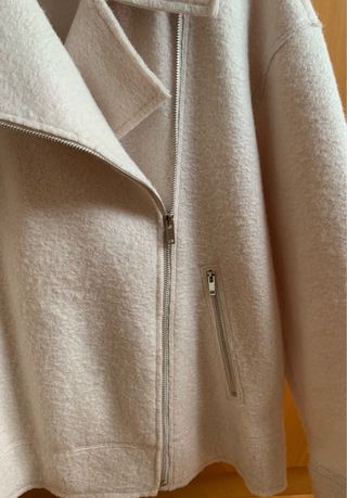Chaqueta Zara color crudo Talla S. Perfecto estado