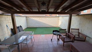 Casa adosada en venta en PAU 2-600 en Puertollano