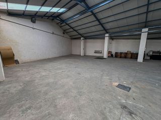 Nave industrial en venta en Villarejo de Salvanés