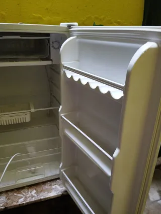 Mini nevera para habitación