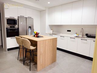 Piso en venta en Campoamor en Alicante