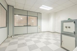 Local comercial en venta en Zona Centro en Xirivella