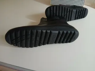 Botines de piel Fluchos negros