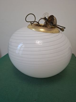 Lampada a sospensione globo vetro swirl anni '70