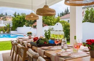 Chalet en alquiler en Las Cancelas - Valdeolletas en Marbella