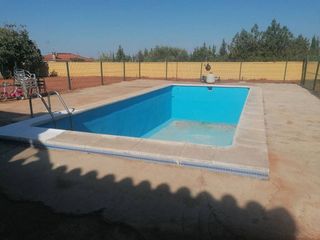 Casa en venta en Carmona