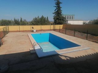 Casa en venta en Carmona