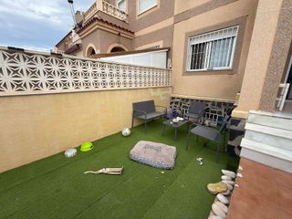 Casa adosada en venta en Monforte del Cid