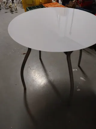 Mesa redonda terraza cristal y metal