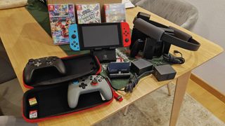 Pack Switch V2 + 5 Juegos + 2 Mandos + 2 Docks