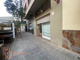 Local comercial en venta en Zona Piscinas en Burriana