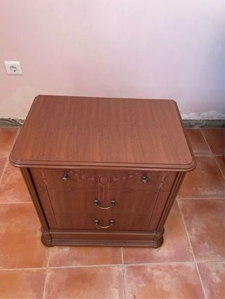 Mesita de noche y mesa tocador tocador a juego