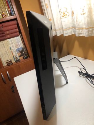 ORDENADOR TODO EN UNO LENOVO + TECLADO Y RATON