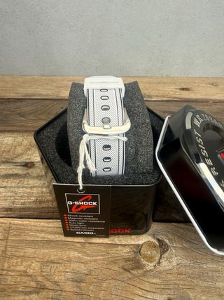 Reloj G-Shock Casio Comic Blanco