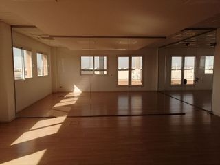 Oficina en alquiler en Colores - Entreparques en Sevilla