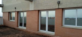 Oficina en alquiler en Colores - Entreparques en Sevilla