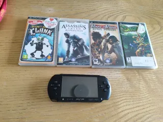 PSP Sony Nera + 4 Giochi
