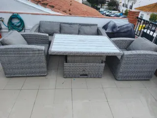 Conjunto de jardín gris y blanco