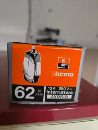 Materiale elettrico Bticino anni '70