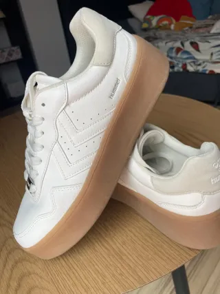 Zapatillas Hummel blancas y marrones T38