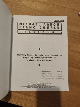 Libro Piano Michael Aaron - Grade One