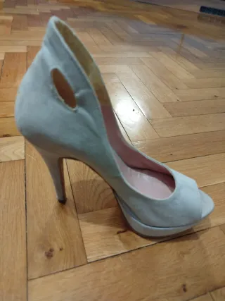 Scarpe tacco alto Cafè Coast numero 37 beige